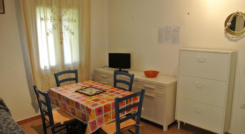 Case Vacanza Fenicotteri San Teodoro  Exterior foto