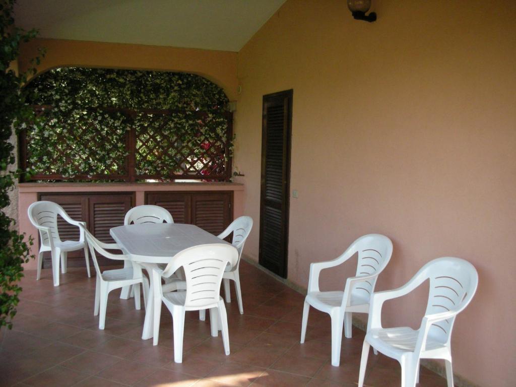Case Vacanza Fenicotteri San Teodoro  Exterior foto